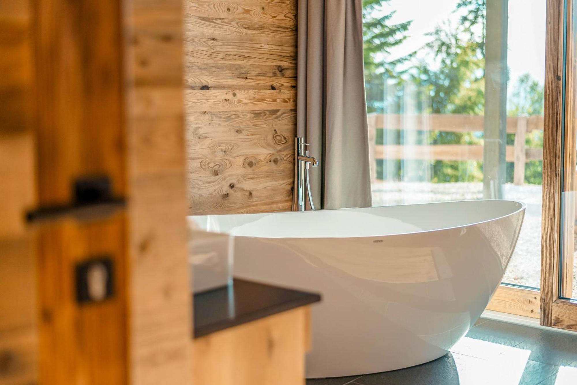 Brandlalm Chalets Gundisch Номер фото